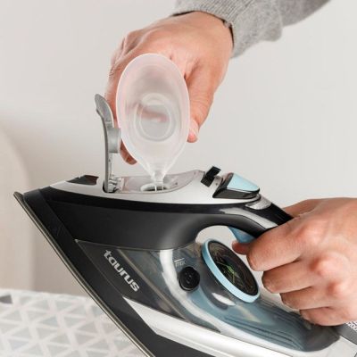 2. Żelazko Taurus Geyser Eco 3200W