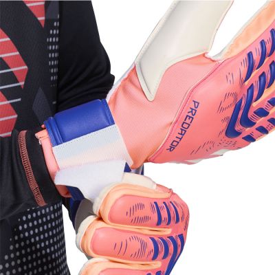 4. Rękawice adidas Predator GL MTC FS JN5352