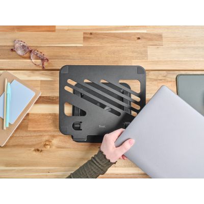 10. Podstawka pod laptopa Trust ZEFF METAL Black