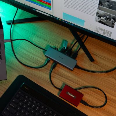 9. Targus DOCK427GL stacja dokująca Przewodowa USB 3.2 Gen 2 (3.1 Gen 2) Type-C Szary