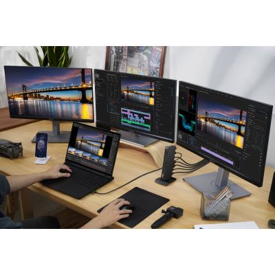 25. Stacja dokująca ASUS DC500 Triple 4K Thunderbolt 4 Dock