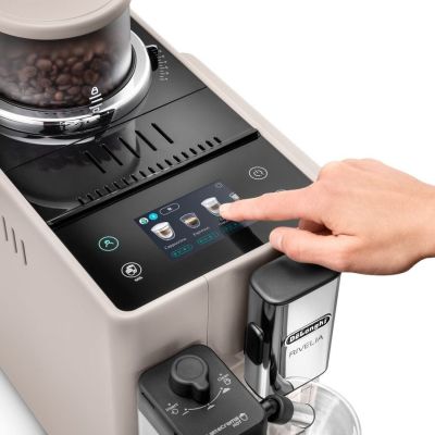 5. Ekspres ciśnieniowy DeLonghi EXAM 440.55.BG
