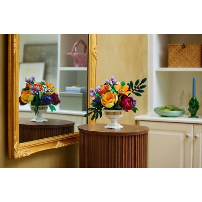 4. LEGO Botanical Collection 10345 - Kwiatowa kompozycja