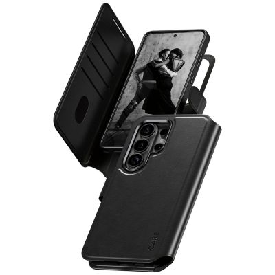 2. Etui CARE by PanzerGlass Tango 2w1 Wallet na Samsung Galaxy S26 Ultra - czarne