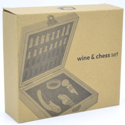 7. ZESTAW GRA SZACHY I AKCESORIA DO WINA STAMINA