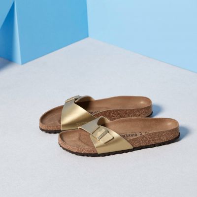 4. Klapki damskie Birkenstock Madrid Birko-Flor Gold regular szerokie złote (1016106)
