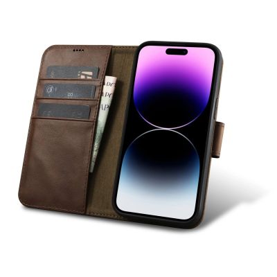 2. iCarer Oil Wax Wallet Case 2in1 etui iPhone 14 Pro skórzany pokrowiec z klapką Anti-RFID brązowy (WMI14220722-BN)