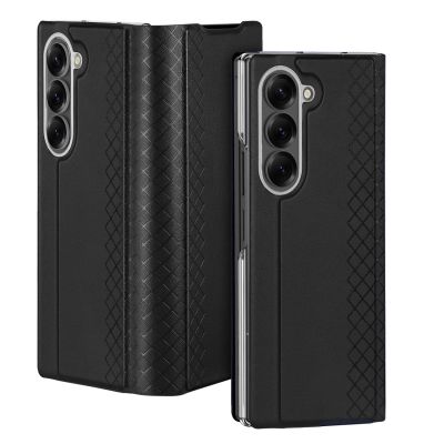 2. Etui Dux Ducis Brill na Samsung Galaxy Z Fold7 z zamknięciem magnetycznym - czarne