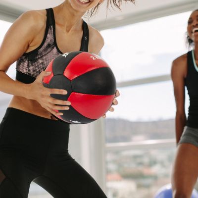 4. PIŁKA LEKARSKA 2KG SKÓRA SYNTETYCZNA ENERO FIT