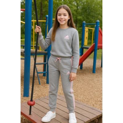 13. Spodnie adidas French terry 3 Jr HM8759