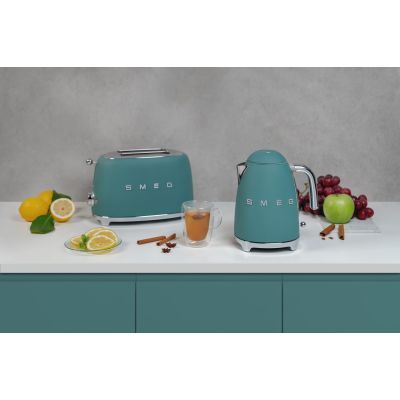 10. Czajnik Smeg Wasserkocher 50s Style Emerald Green