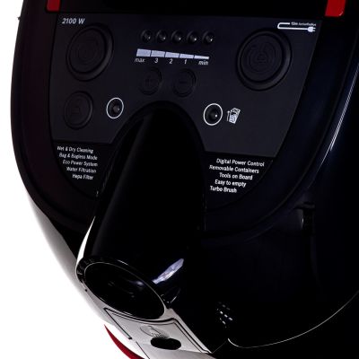 6. Odkurzacz BOSCH BWD 421 POW AquaWash&Clean