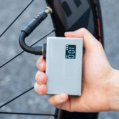 7. Pompka akumulatorowa Rockbros AS240 PRO 120 psi kompresor 420mAh - czarna