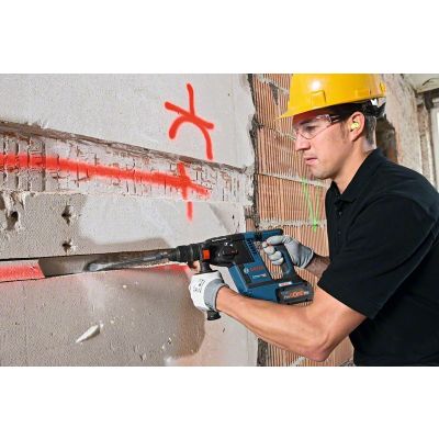3. Bateria Bosch ProCORE18V