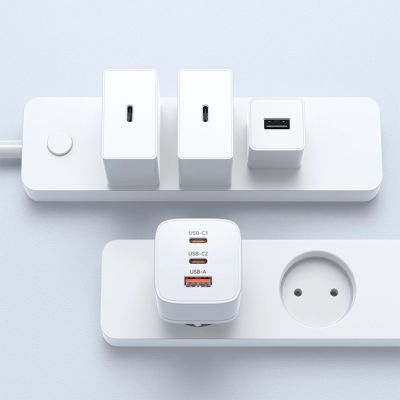 11. Ładowarka sieciowa GaN Wozinsky CGWCW 65W USB-A / 2 x USB-C - biała