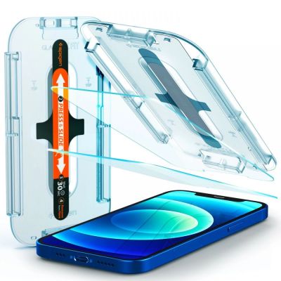 13. Szkło hartowane Spigen Glas.tR EZ Fit na iPhone 12 / iPhone 12 Pro - 2 szt.