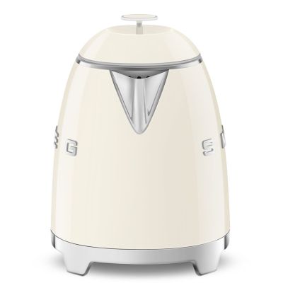 21. Czajnik SMEG KLF05CREU mini 0,8L creme