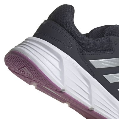 5. Buty do biegania adidas Galaxy 6 W GW4137