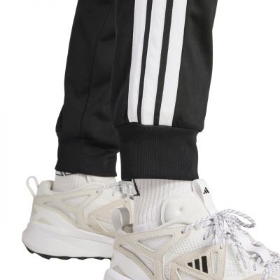 6. Spodnie adidas 3-Stripes Tricot Regular Tapered M JI8809