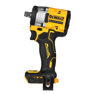 2. Klucz udarowy 18V DCF922N DEWALT