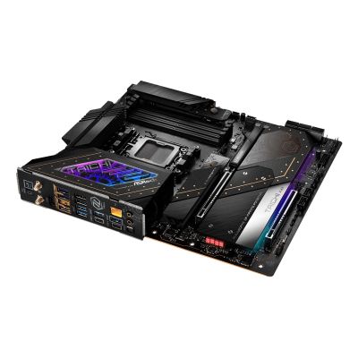 26. Płyta główna ASRock X870E Taichi