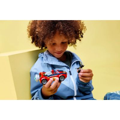 9. LEGO Marvel Super Heroes 76336 Wolverine jako Venom i samochód Spider-Mana