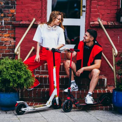 18. HM209T BLACK-RED hulajnoga z hamulcem tarczowym NILS EXTREME