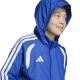 4. Kurtka dla dzieci adidas Tiro 26 League Windbreaker niebieska JY9723