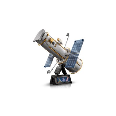 6. LEGO Icons 11382 - Kosmiczny Teleskop Hubble'a