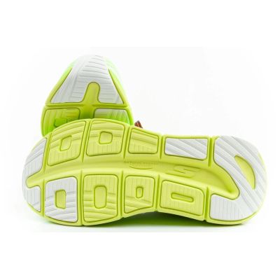 23. Buty do biegania Skechers Max Cushioning Premier M 220835/WLM