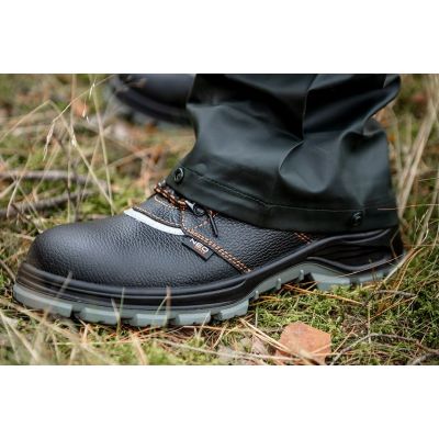 2. NEO tools 82-014 obuwie ochronne