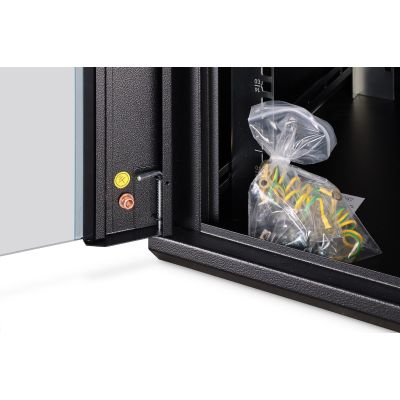 6. Digitus Obudowa naścienna z serii Dynamic-N - 600x600 mm (WxD), niezamontowana