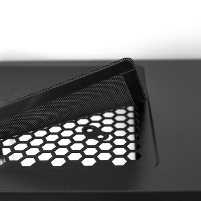 7. Chieftec CI-02B-OP zabezpieczenia & uchwyty komputerów Sześcian Czarny