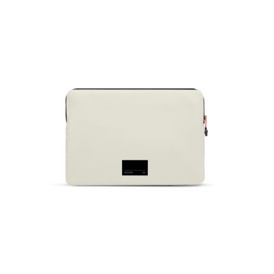 2. Native Union Ultralight Sleeve - etui ochronne do Macbook 16" (sandstone)
