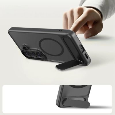 4. Etui Tech-Protect MagRack MagSafe na Samsung Galaxy S26+ - czarne matowe