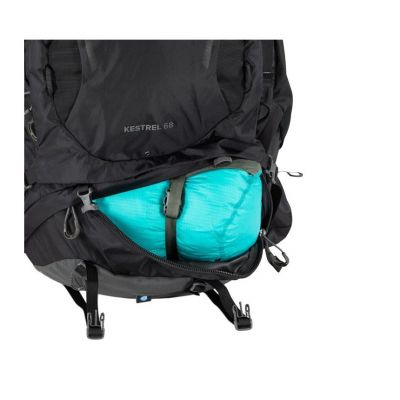 27. Plecak trekkingowy OSPREY Kestrel 48 czarny S/M