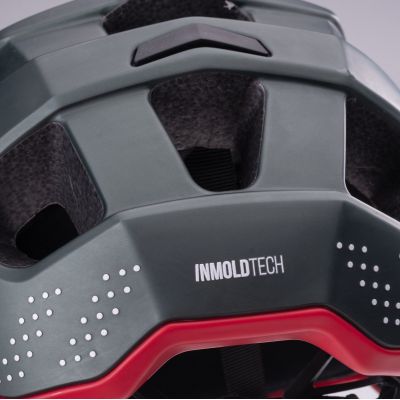 9. Kask Radvik slag 92800354335