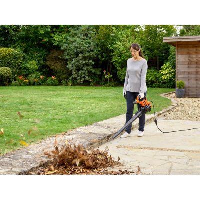 63. Dmuchawa do liści BLACK+DECKER BLACK+DECKER DMUCHAWA/ODKURZACZ BEBLV301-QS