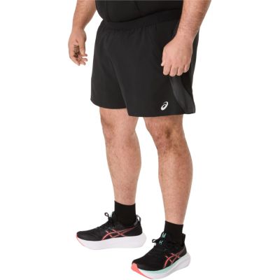 2. Spodenki Asics Road 5IN Short M 2011D247-001
