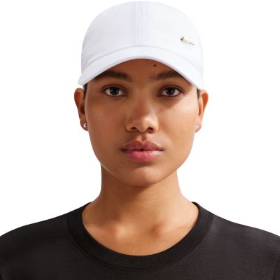 5. Czapka z daszkiem Nike Dri-FIT Club biała FB5372 101