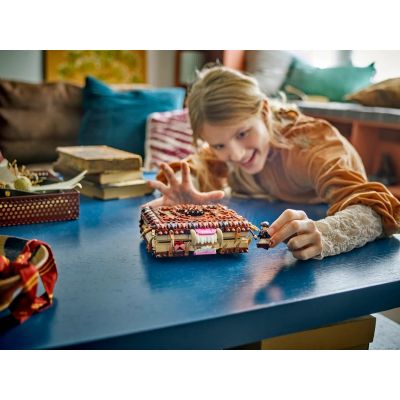 7. LEGO HARRY POTTER 76449 CHOMPING MONSTER BOOK OF MONSTERS