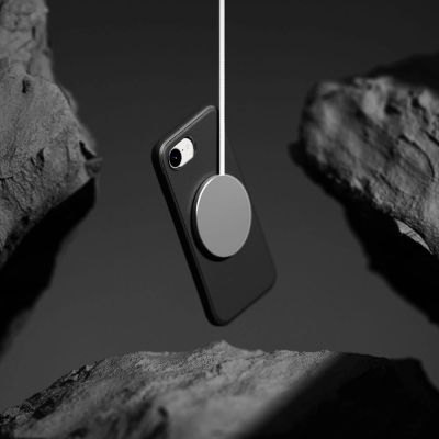 5. Etui Ringke Onyx Magnetic Magsafe na iPhone 16e / 17e - czarne