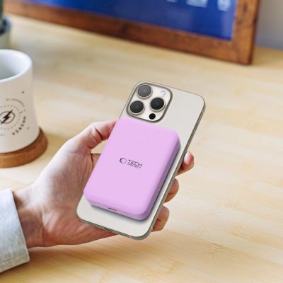 8. Powerbank Tech-Protect LifeMag MagSafe PB11 10000 mAh  - różowy