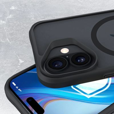8. Etui 3mk Satin Armor MagCase na iPhone 17 - czarne