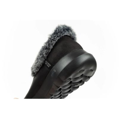 28. Buty Skechers ON-THE W 175490/BKGY