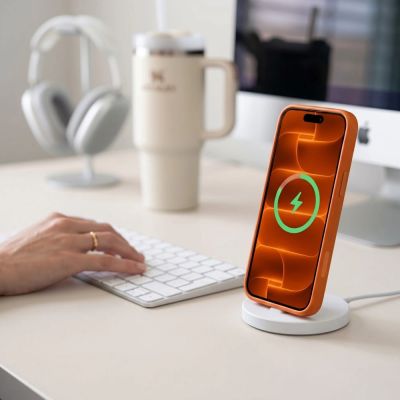 5. Etui Tech-Protect Magmat Magsafe CC na iPhone 18 Pro Max / 17 Pro Max - pomarańczowe matowe