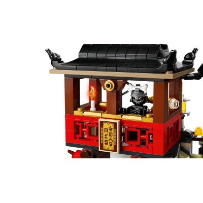 11. LEGO 71861 Ninjago - Stare miasto - 15-lecie