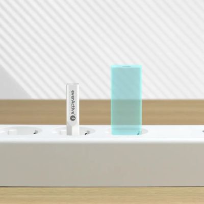 12. EVERACTIVE ŁADOWARKA SIECIOWA 1 X USB, 1 X USB-C QUICK CHARGE 3.0 20W SUPER SLIM BIAŁA SC-340Q