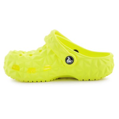 9. Klapki Crocs Classic Geometric Clog Jr 209572-76M