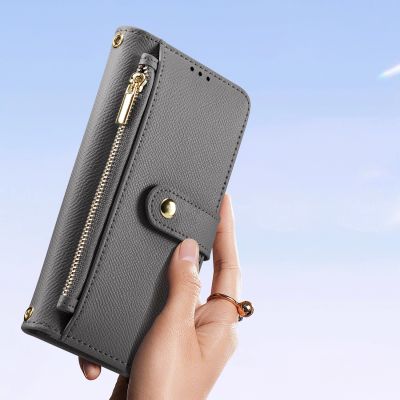 10. Etui skórzane Dux Ducis Lawa na iPhone 15 - szare